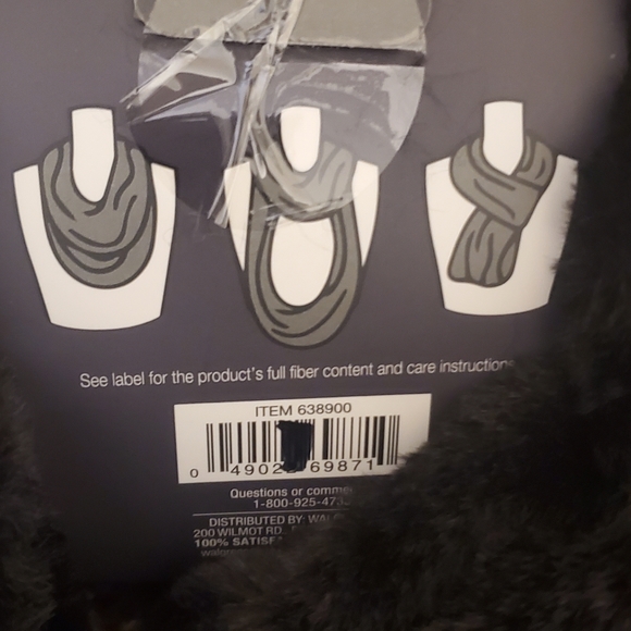 Ladies Faux Fur Infinity Scarf  West Loop. NEW - Picture 5 of 5